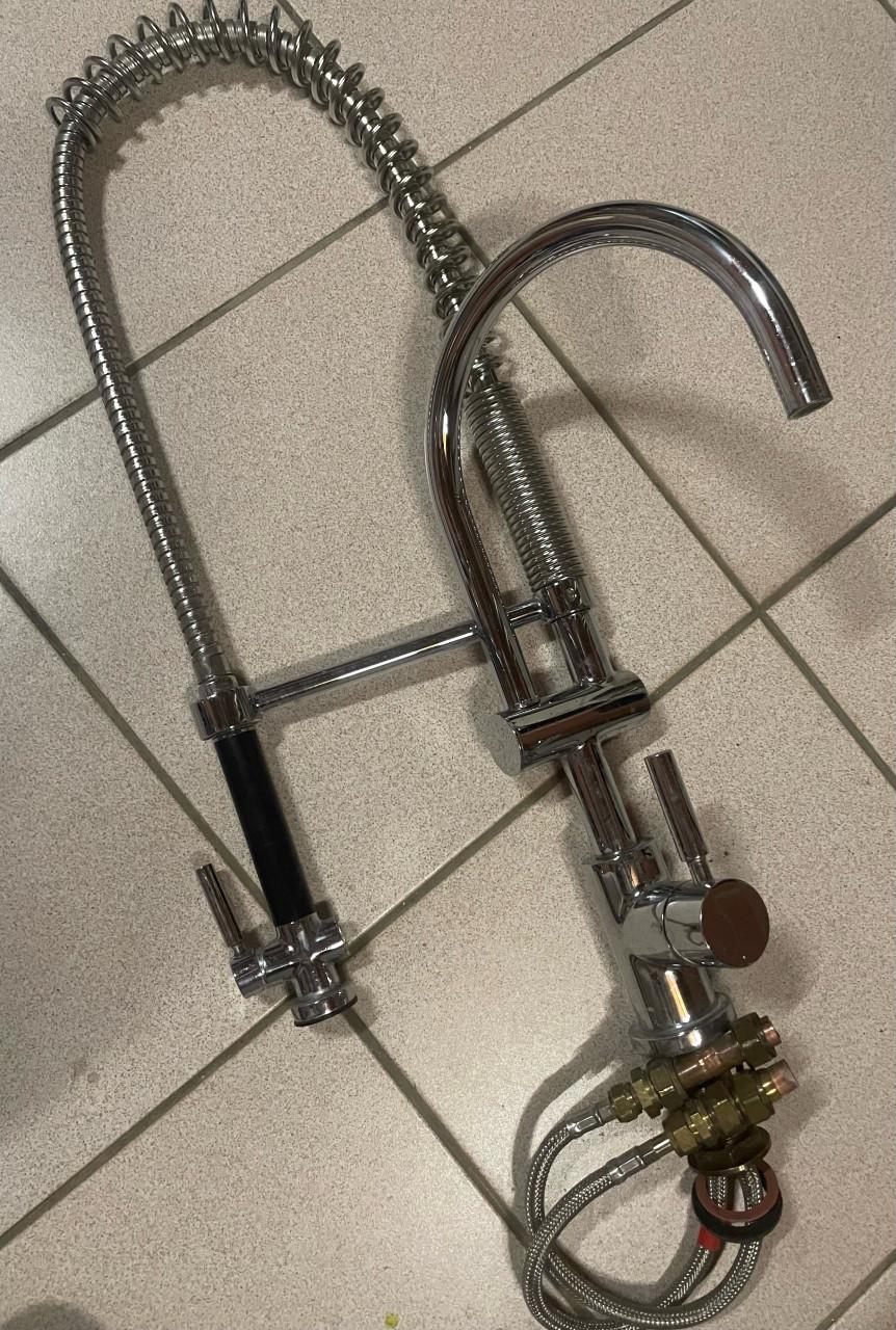 Keukenkraan met sproeier