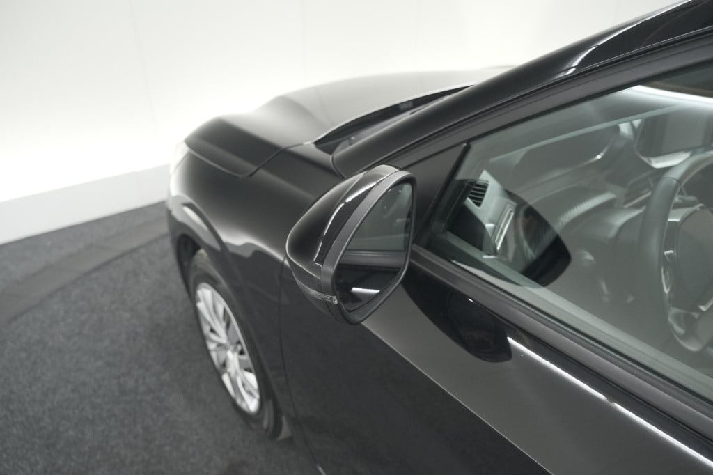 Peugeot 208 puretech 75 active | apple carplay | cruise control | airco