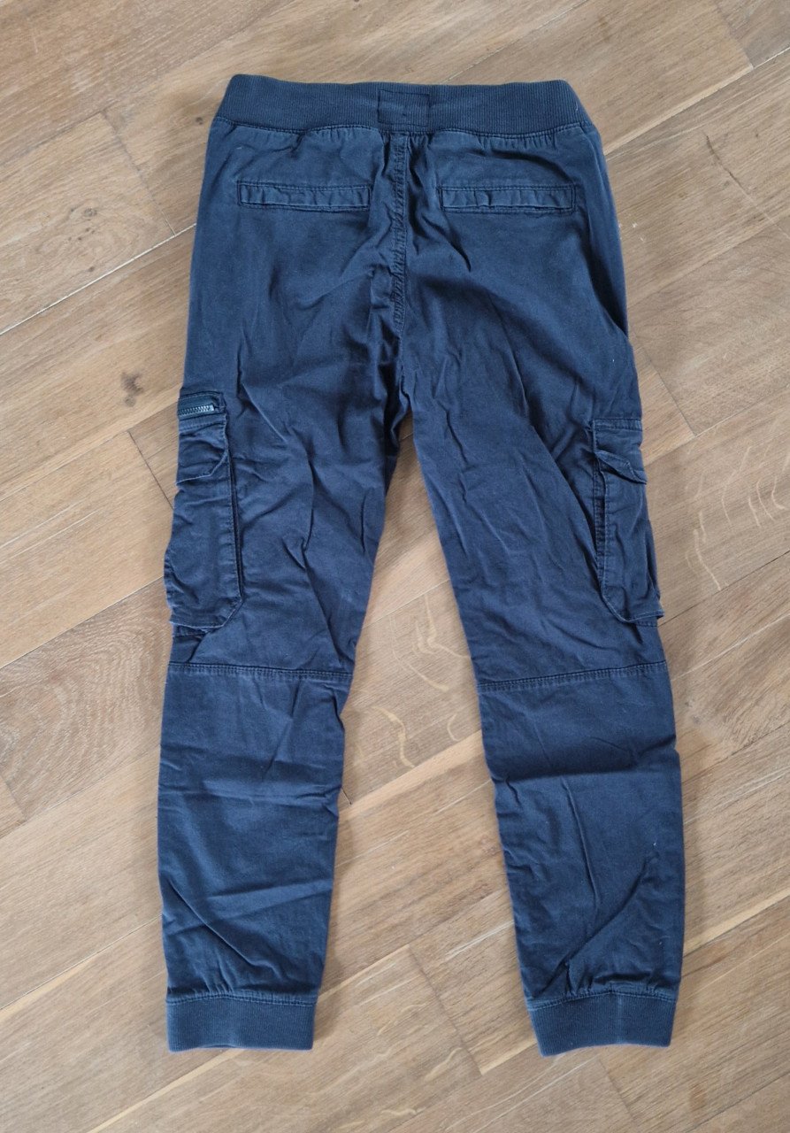 Jongens lange broek maat 140