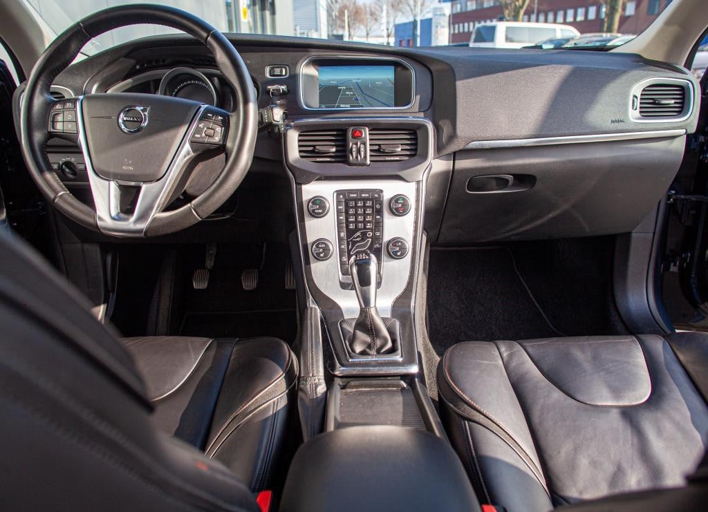 Volvo V40 2.0 t2 inscription ocean race