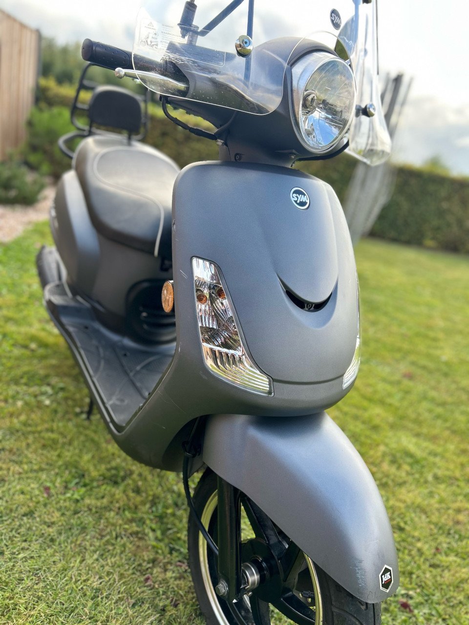 Scooter - SYM Fiddle II 50