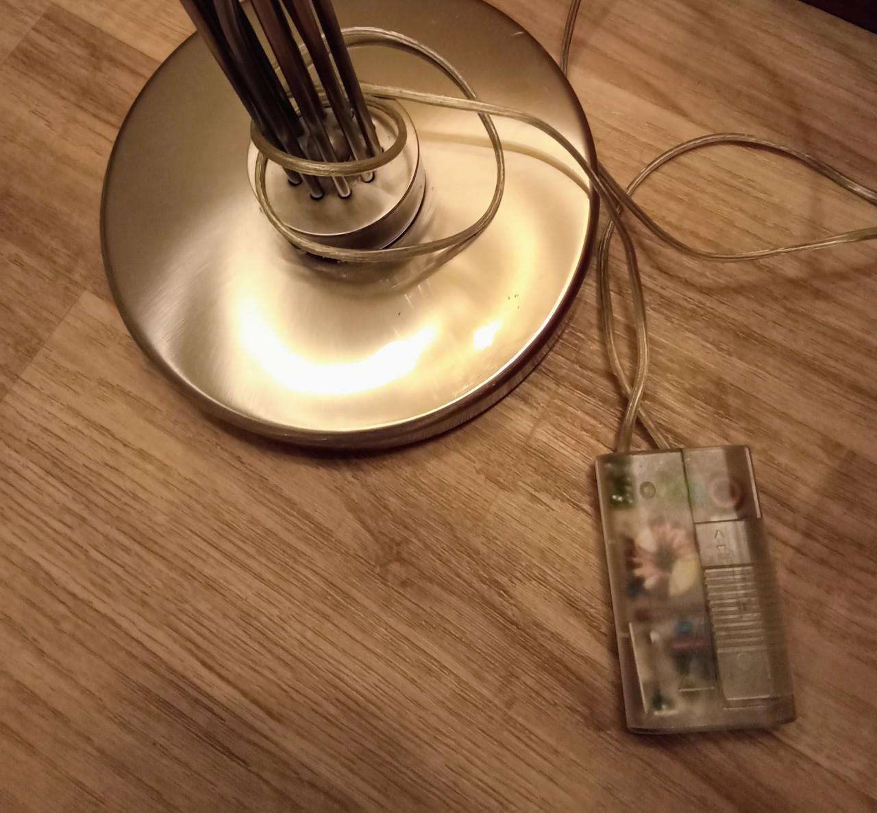 Vloer schemerlamp met voet schakelaar