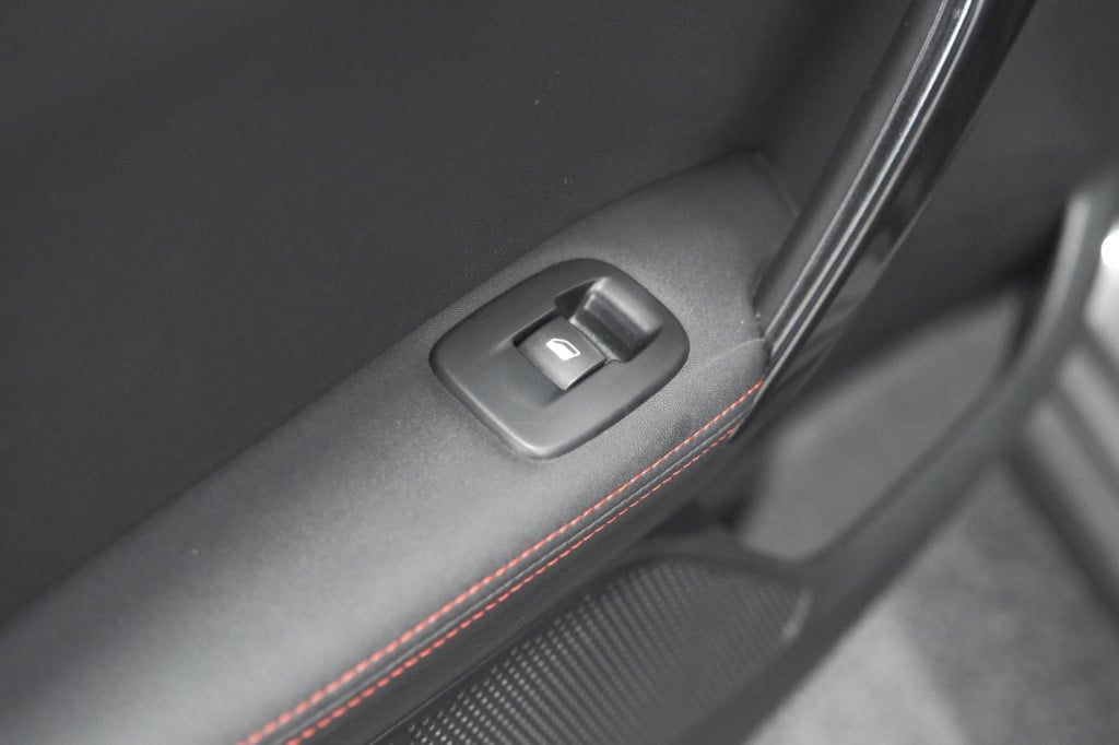 Peugeot 2008 puretech 110 gt-line | camera | apple carplay | navigatie | pa