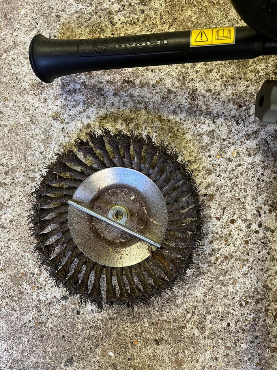 Bosch AFS 23-37 Bosmaaier Incl. mes, onkruidborstel, 6 messen en draad