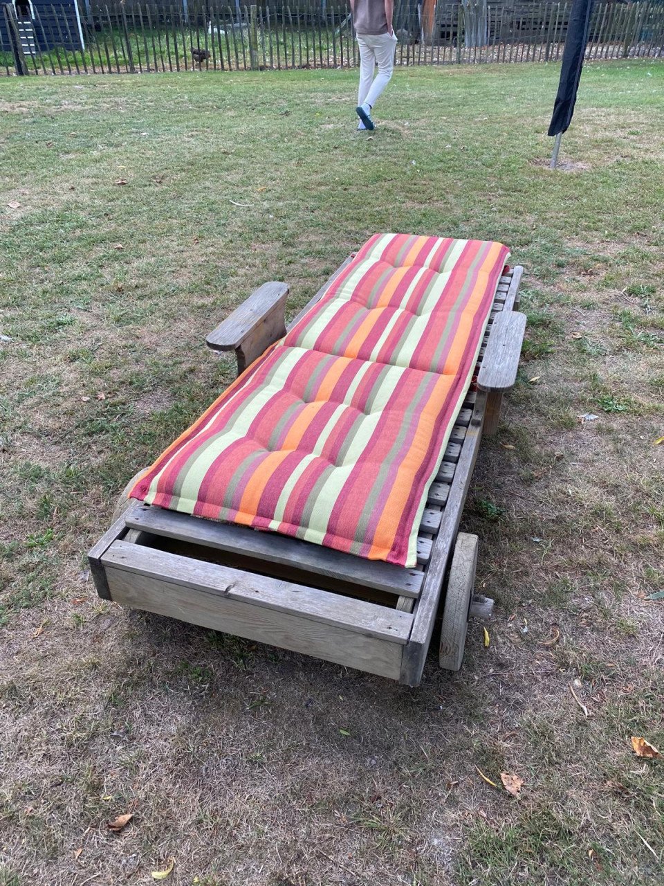 Houten ligbed  (  Farmwood  )