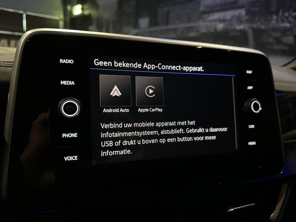 Volkswagen T-roc 1.5 tsi r-line edition *keyless*winterpakket*camera*