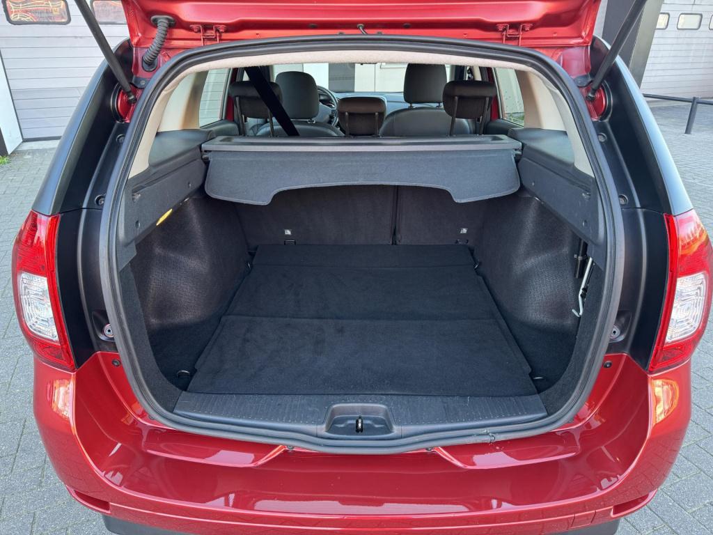 Dacia Logan mcv 0.9 tce lauréate nav pack, airco nl-auto!