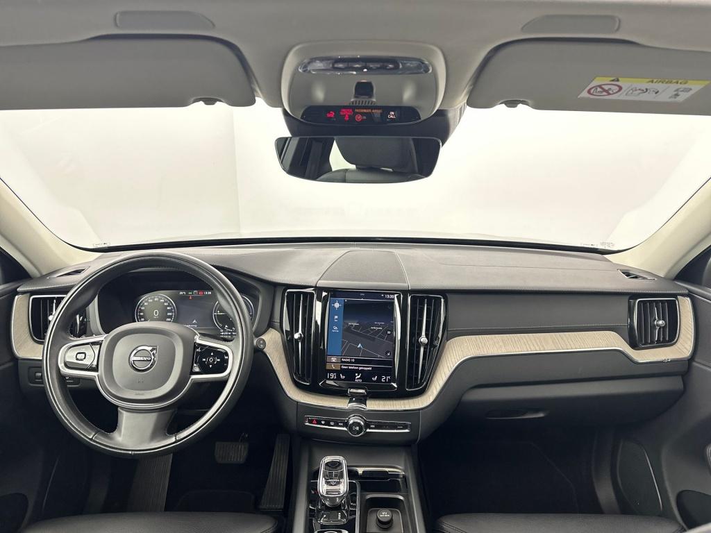 Volvo XC60 t6 340pk recharge r-design| trekhaak| pano| camera| adap.cruise