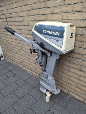 Buitenboordmotor evinrude 2 cilinder 5pk