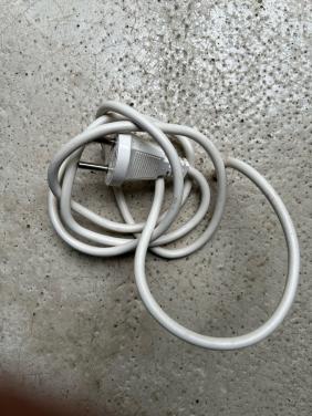 Electriciteitdraden gevraagd