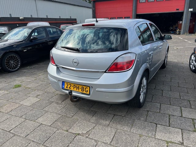 Opel Astra 1.8