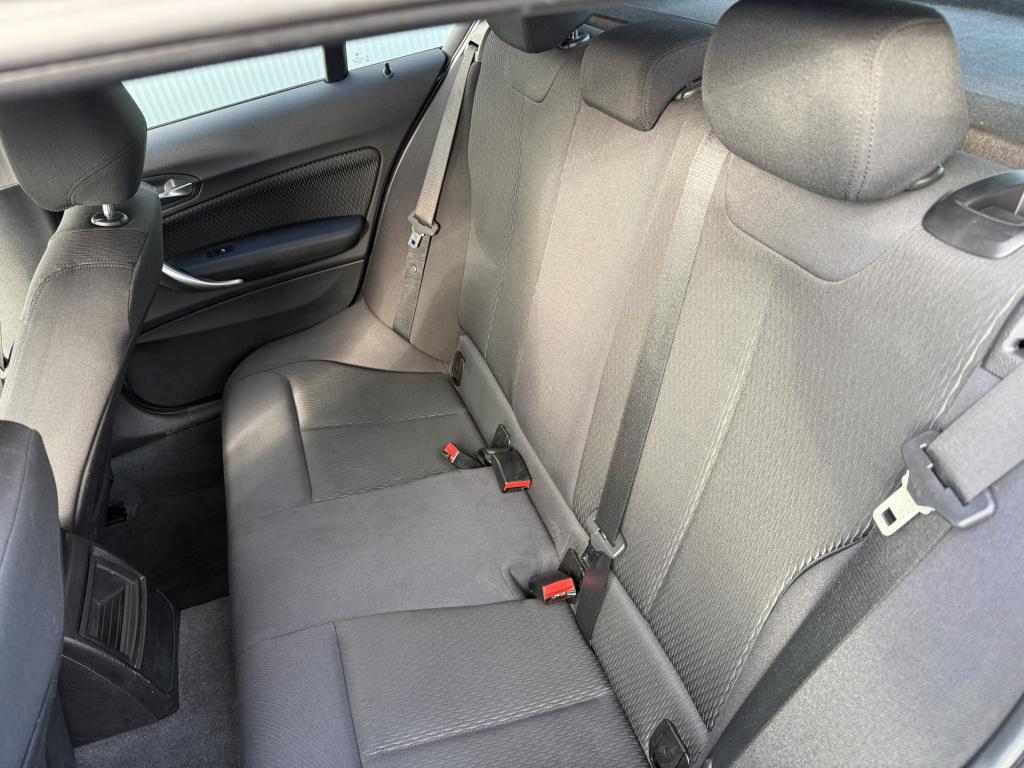 BMW 1 Serie 118i 170pk automaat executive business 5-drs