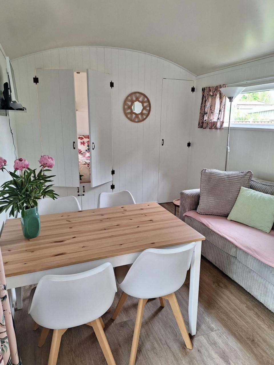 2 recreatie woningen te koop op eigen grond
