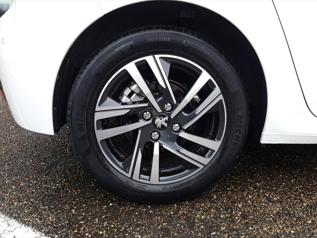 Peugeot 208 1.2 puretech 100pk allure pack navigatie | apple carplay & andr