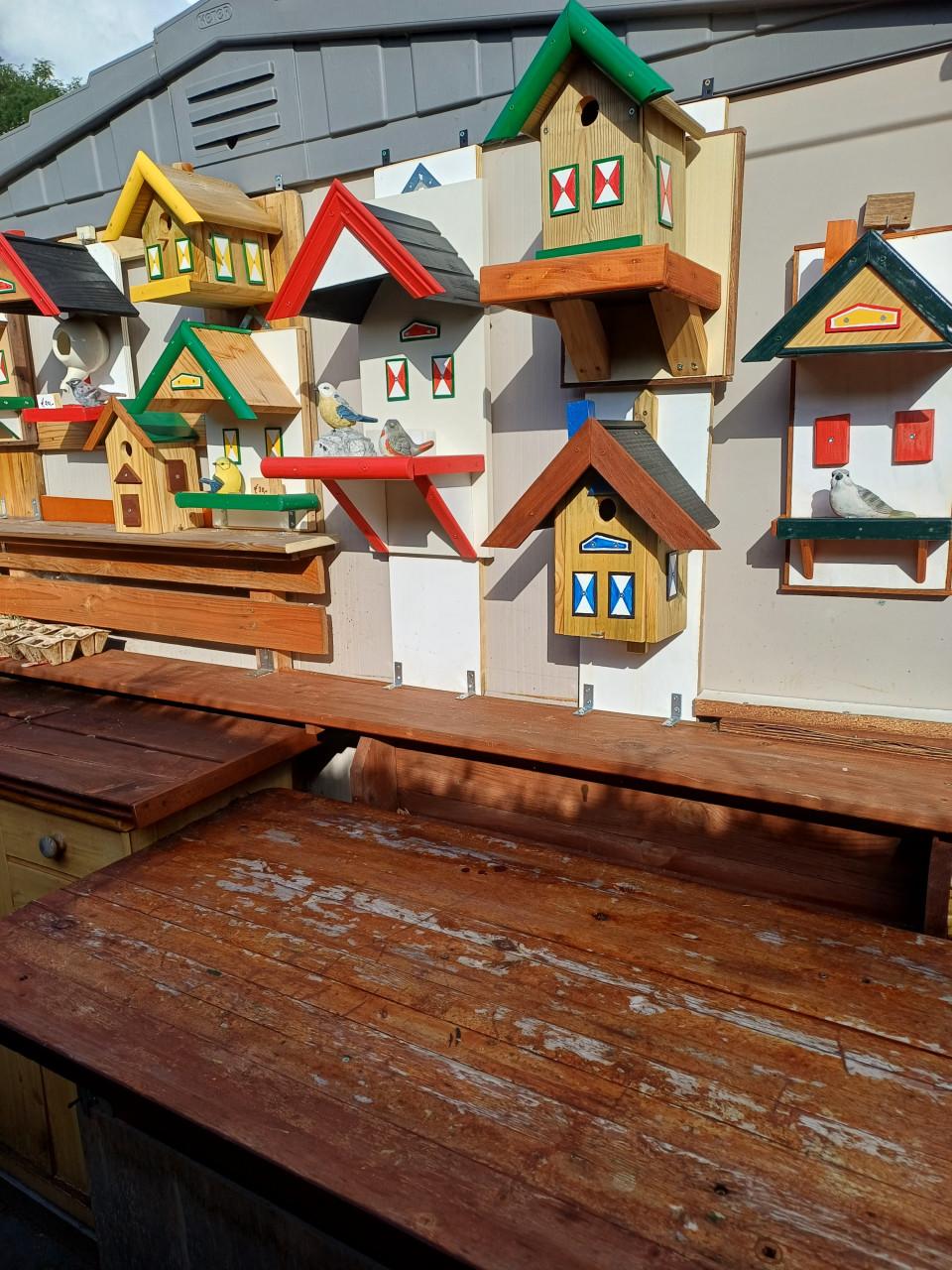Nestkastjes en Wand-Voederhuisjes Leuk Vaderdag kado  uitzoeken € 20,- p/st