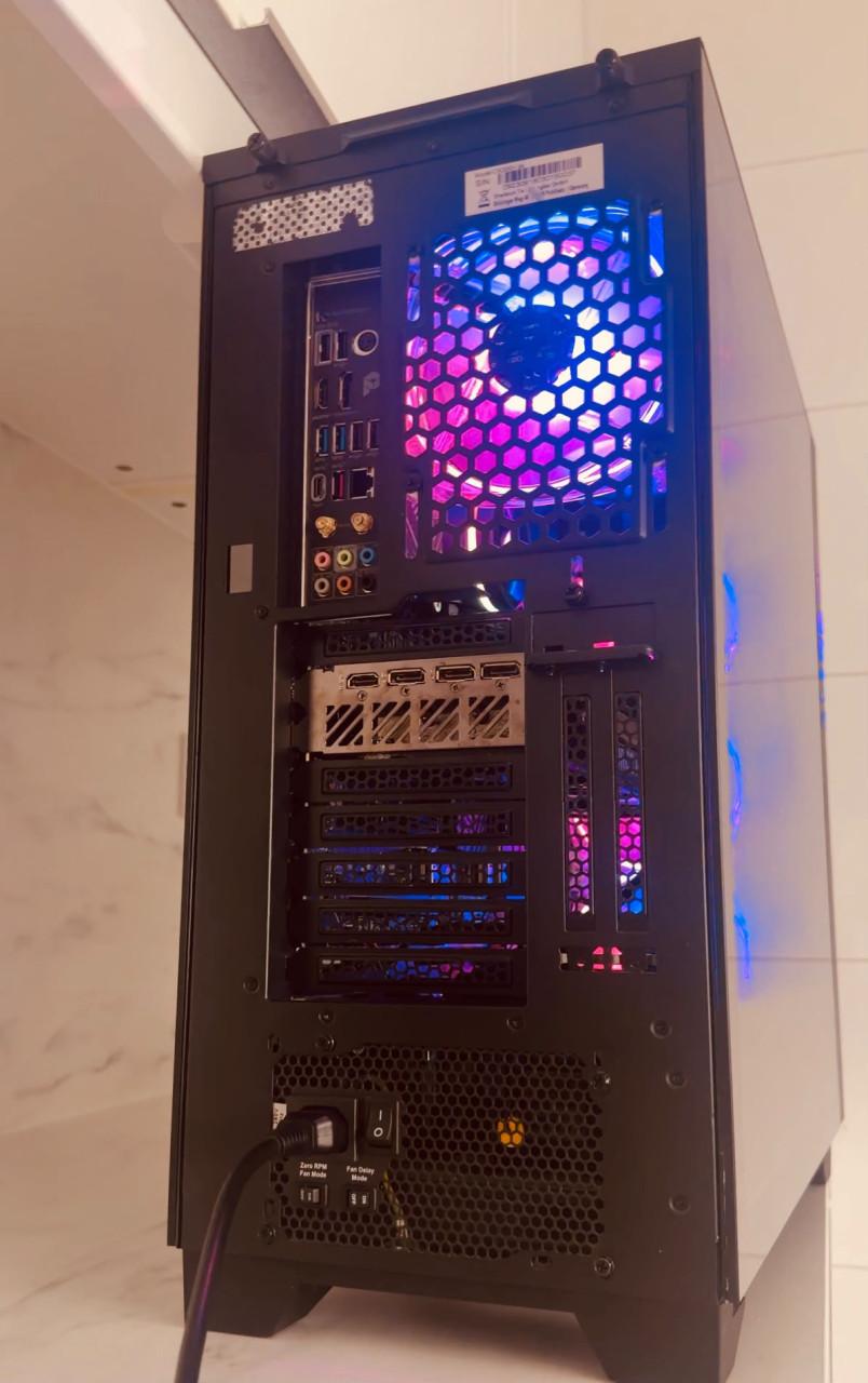 High-End Gaming PC | i7 14700KF • RTX 4070 • 32GB DDR5 • 2TB SSD