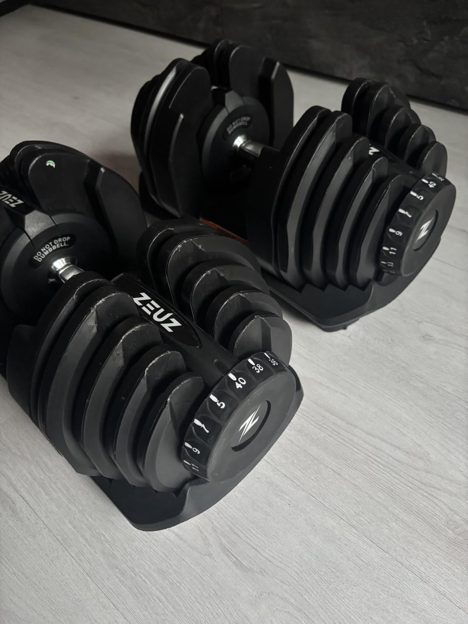 Verstelbare dumbbells 2x 40 kg | Complete set | ZEUZ