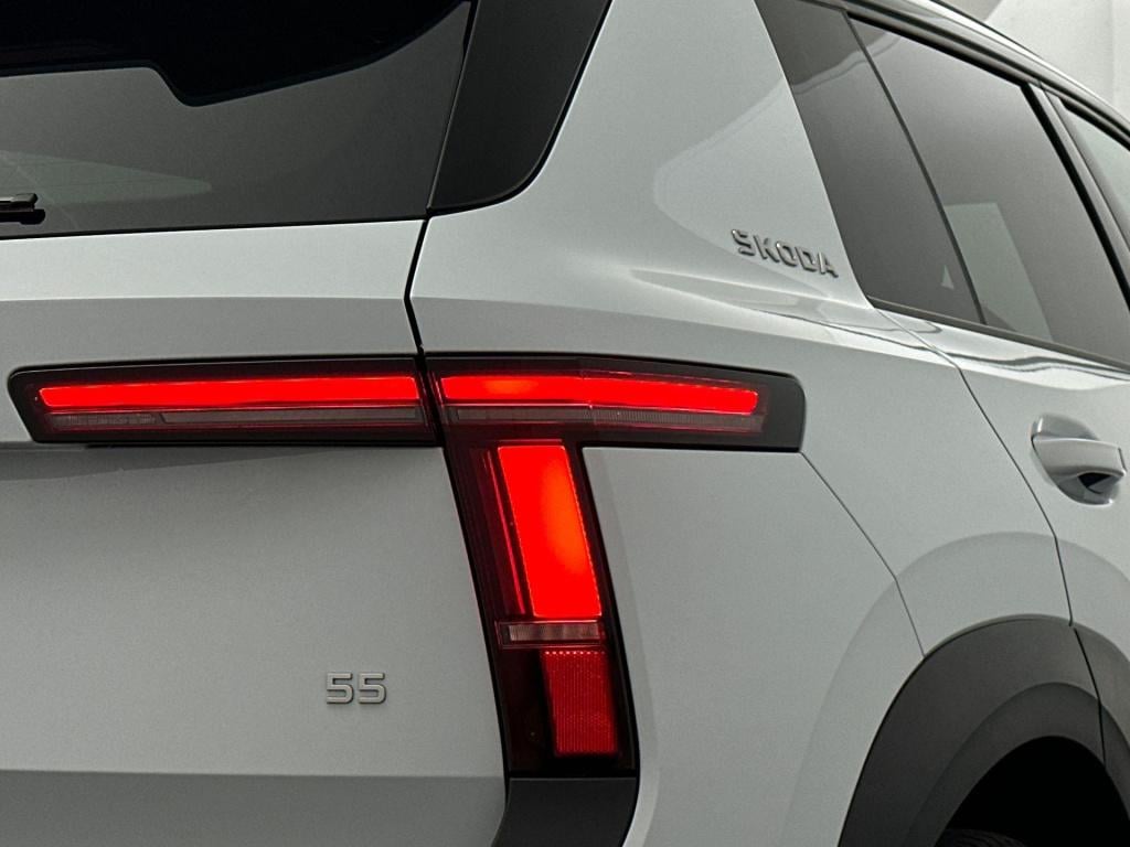 Skoda Epiq hero elektromotor 155 kw / 211 pk hatchback elektr
