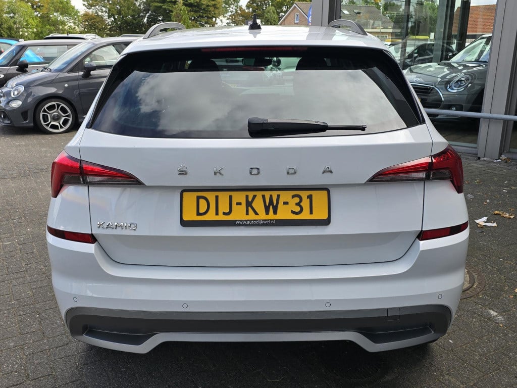 Skoda Kamiq 1.0 tsi selection virtual cockpit android auto navigatie pdc v+
