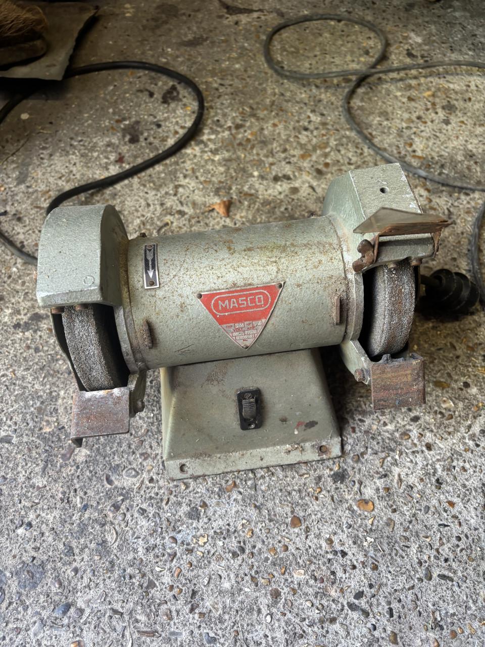 Gereedschap electrisch waterlaserpas recipozaag, heteluchtpistool, enz