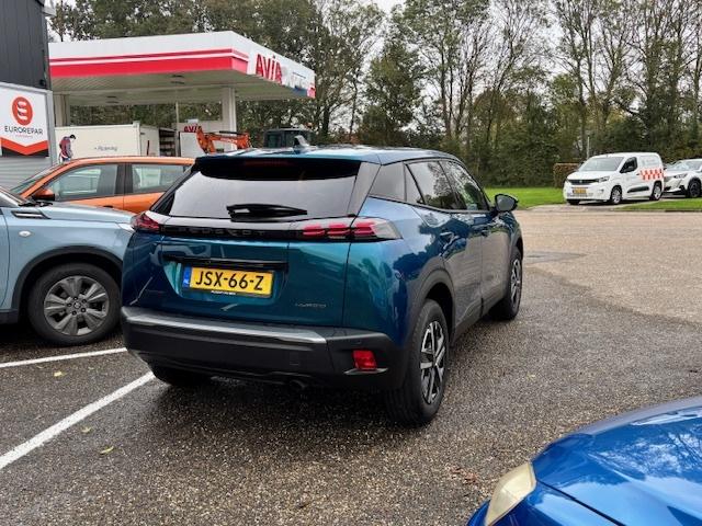 Peugeot 2008 1.2 hybrid 110pk e-dcs6 business apple carplay & android auto 