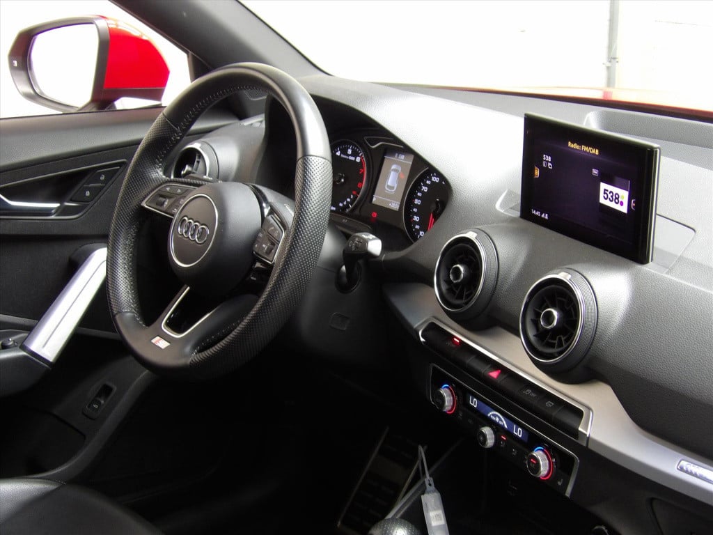 Audi Q2 35 tfsi 150pk s tronic s line edition