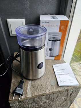 Nieuw in de doos, blokker rvs luxe koffiemolen, zware kwaliteit....