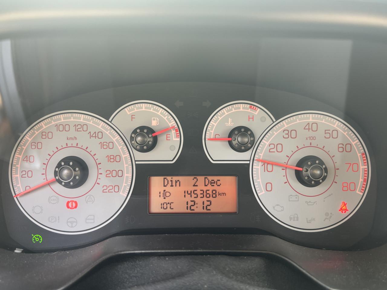 Fiat Grande Punto 1.4 16V T-jet 3DR grijs