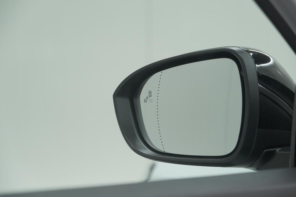 Renault Austral 1.2 e-tech full hybrid 200 techno | 360 camera | panoramada