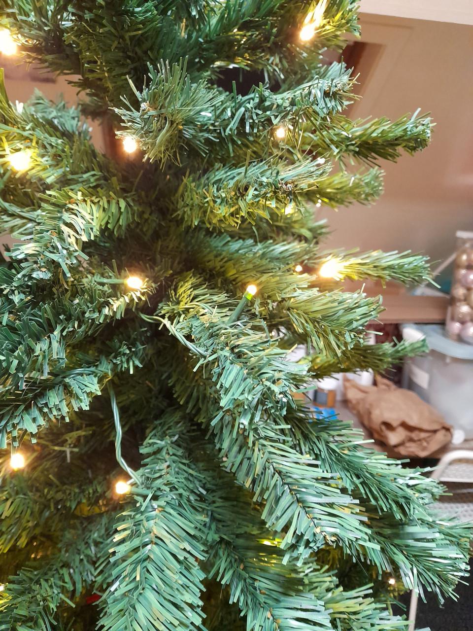 Kunstkerstboom 180 cm met 250 led lampjes