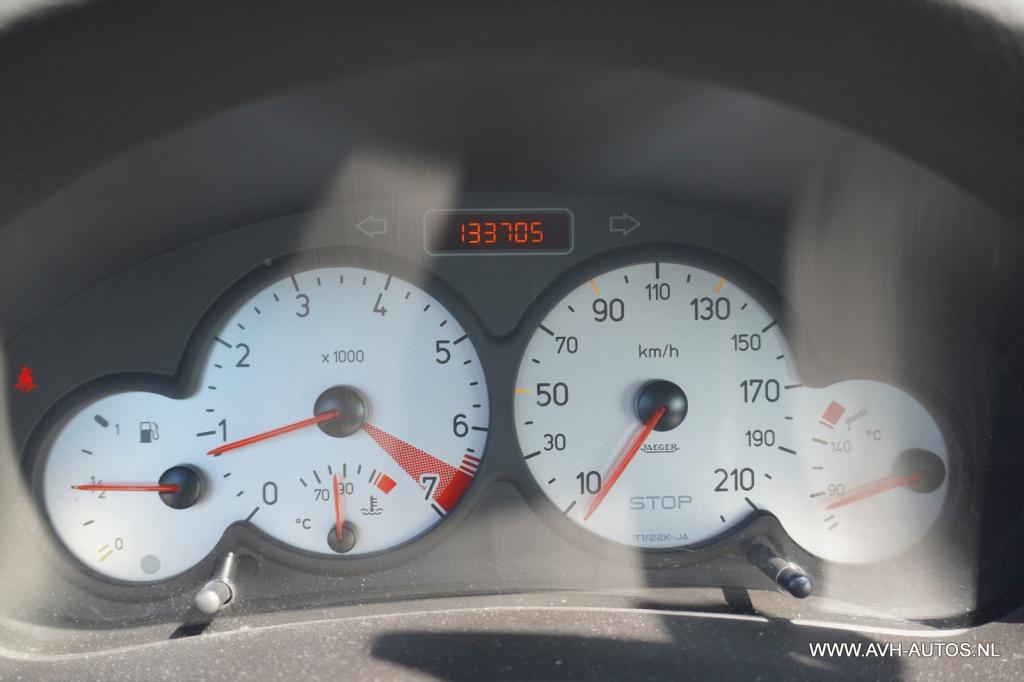 Peugeot 206 cc 1.6-16v quiksilver