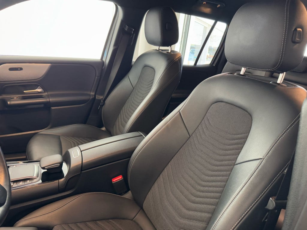 Mercedes-Benz Glb 180 business solution
