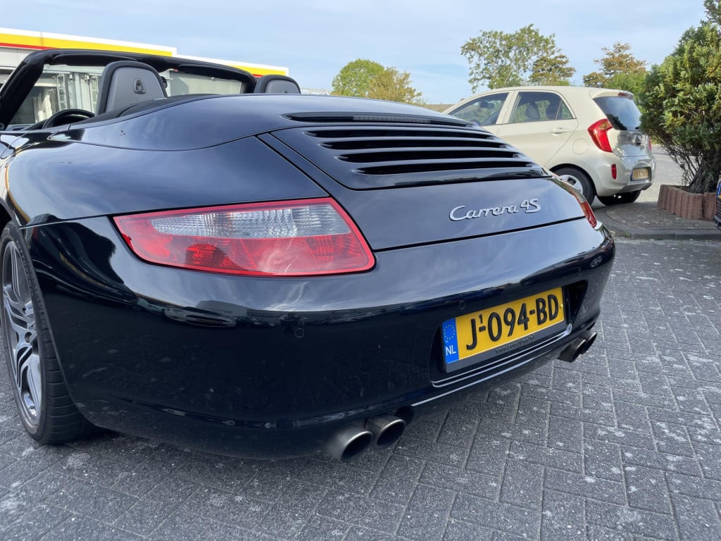 Porsche 911 cabrio 3.8 carrera 4s