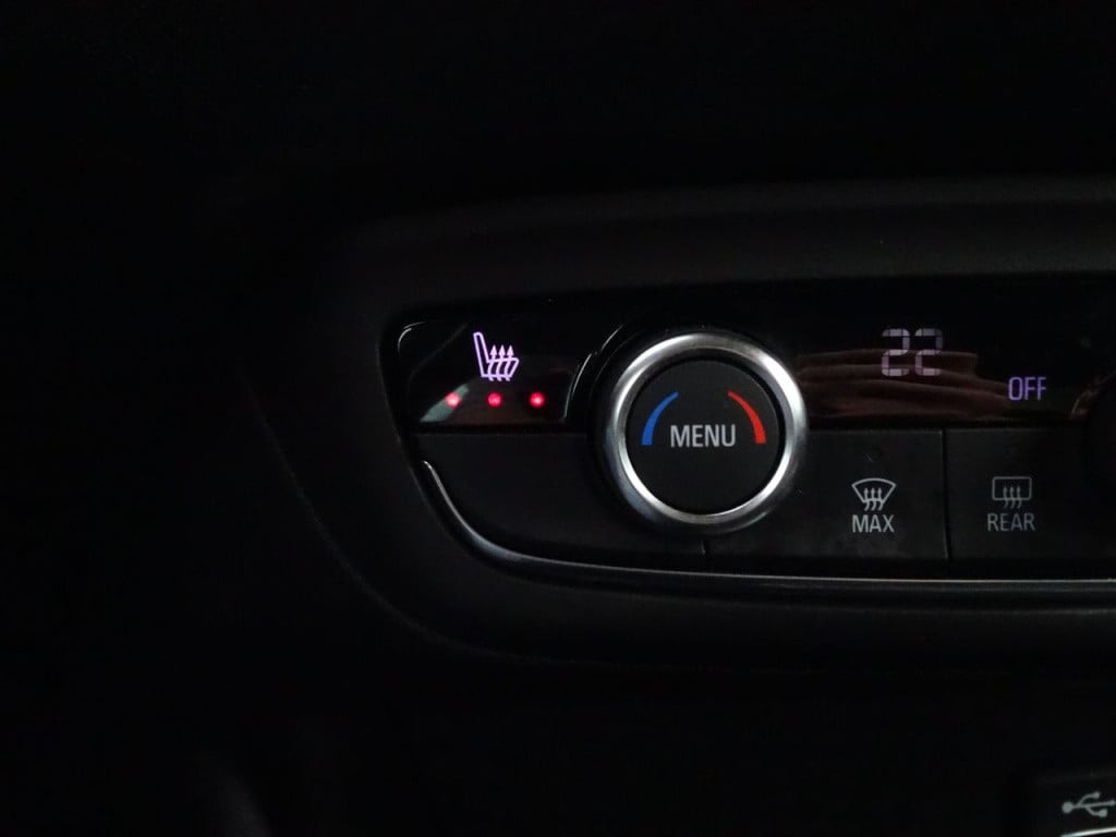 Opel Crossland X 1.2 turbo innovation hud | stuur-&stoelverwarming | apple 