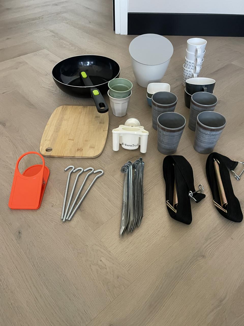 Diverse kampeerspulletjes per stuk of alles.