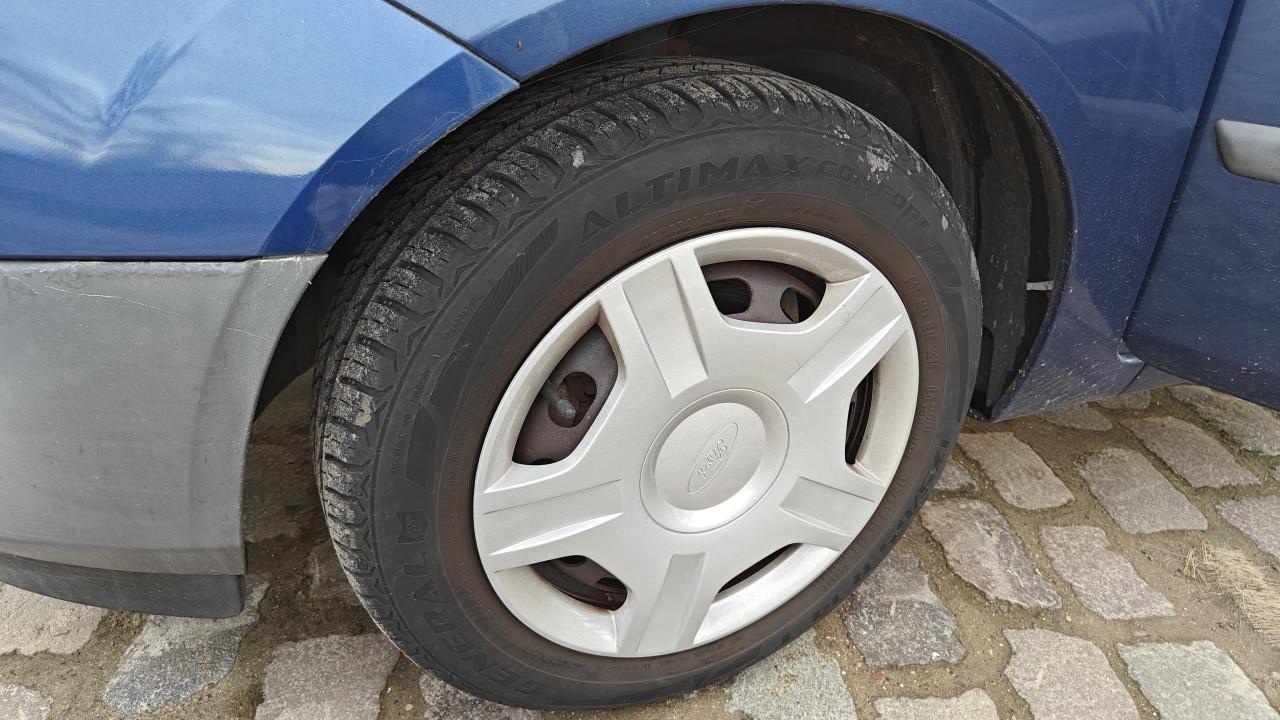 Ford Fiesta - 25000 km - APK tot oktober 2026