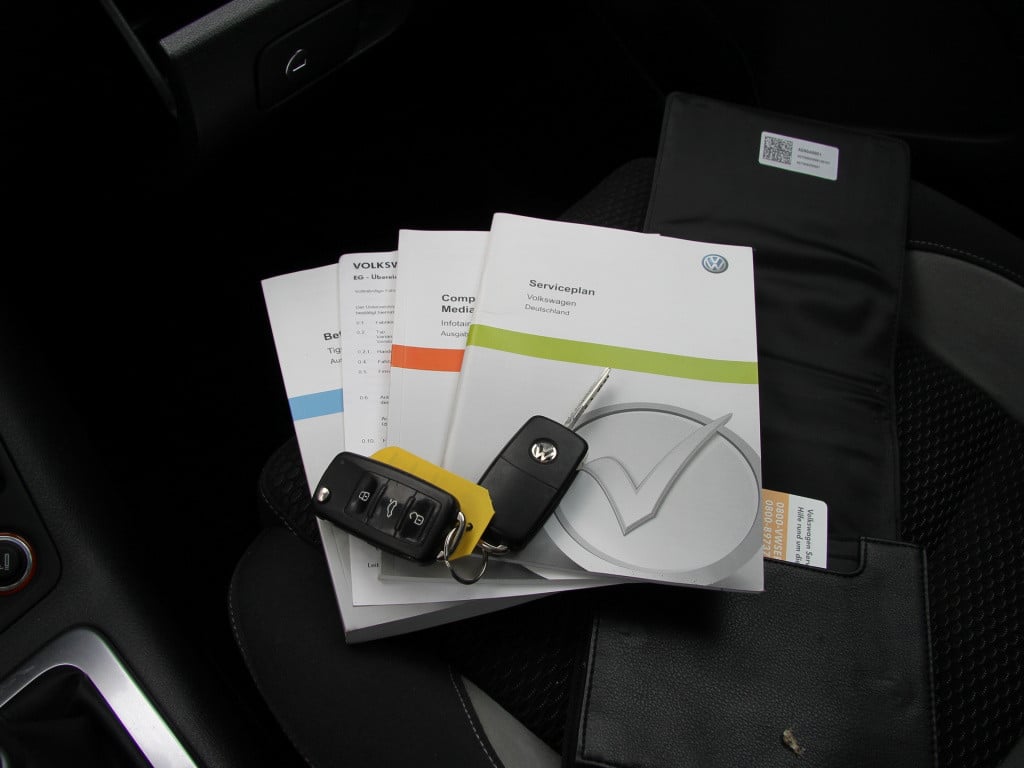 Volkswagen Tiguan 1.4 tsi 150pk dsg r-line | pano dak | trekhaak
