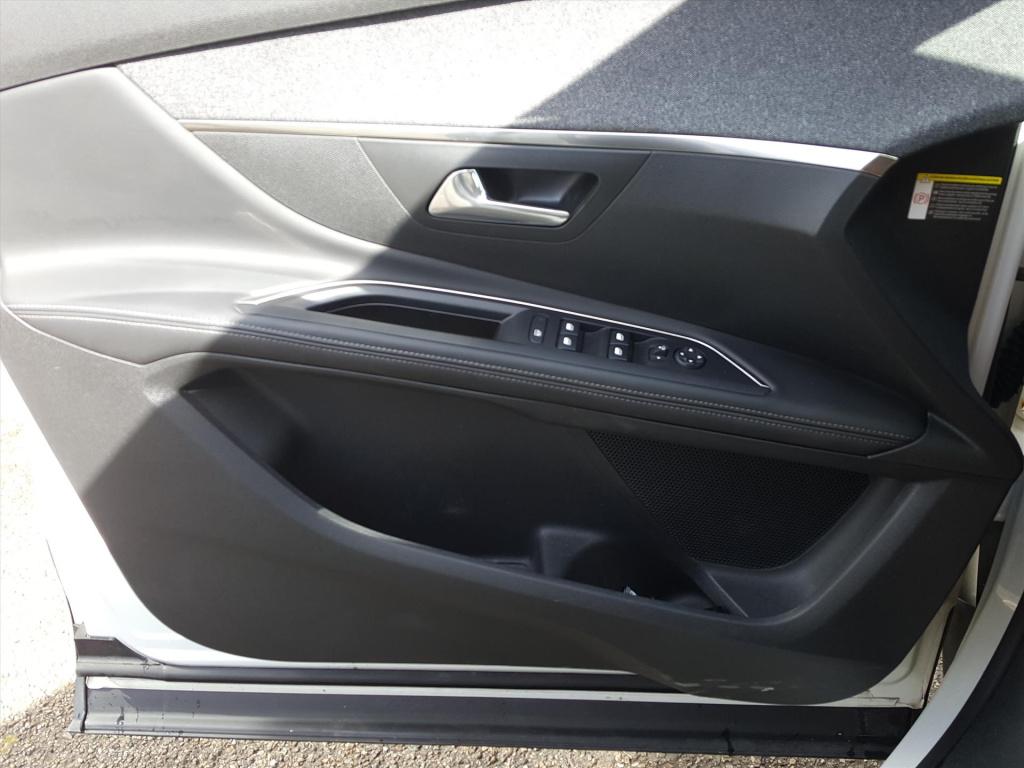 Peugeot 5008 allure 1.2 pt-130pk automaat (6t) full-led voor |comfort stoel