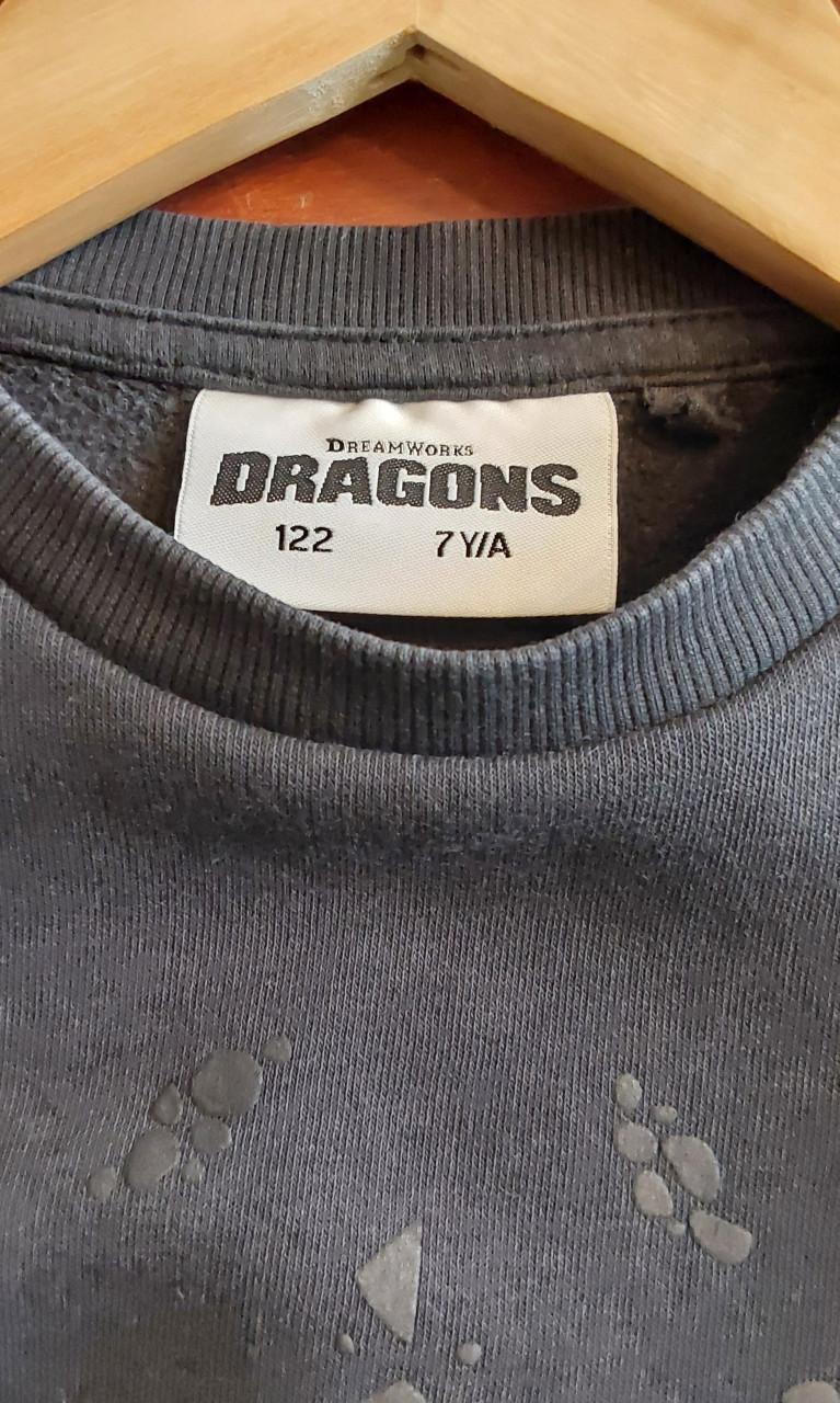 Huispak met de draak toothless erop van het merk C&A in maat 122