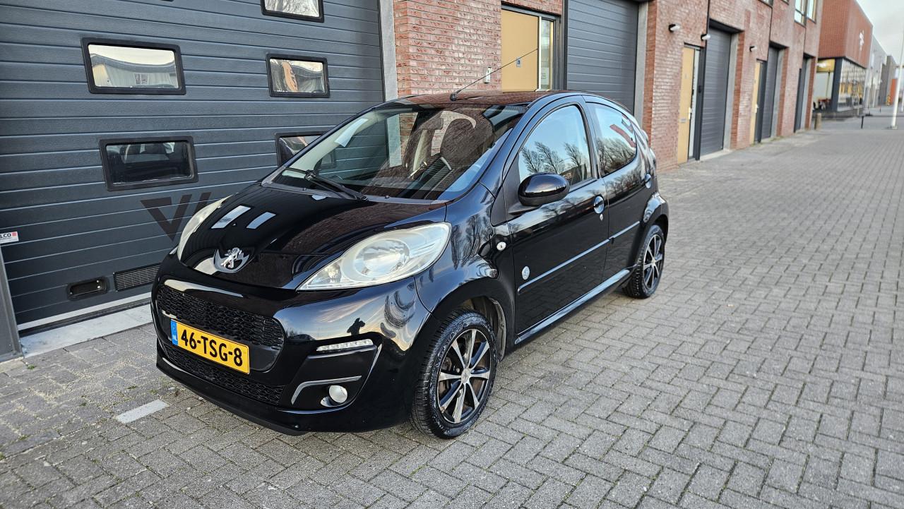 Zuinige en Luxe 5drs PEUGEOT 107 Envy 2012 / NL AUTO / 85.635 km !!