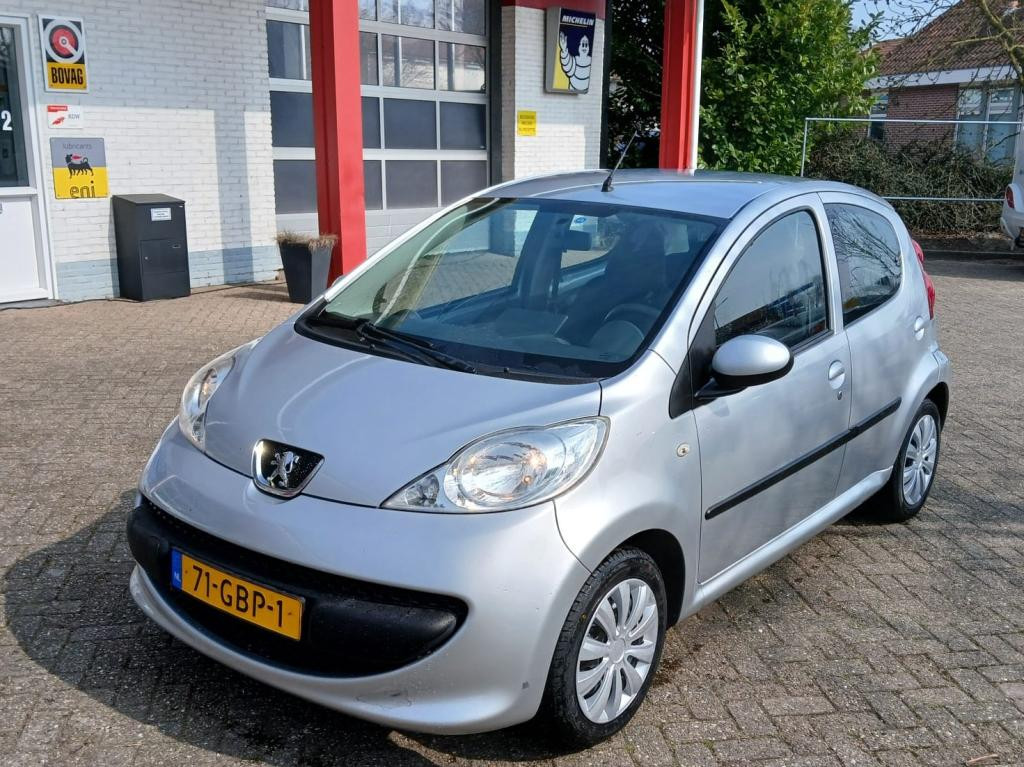 Peugeot 107 xr 1.0 | airco, carplay, beurt, jaar apk, 3 maanden garantie