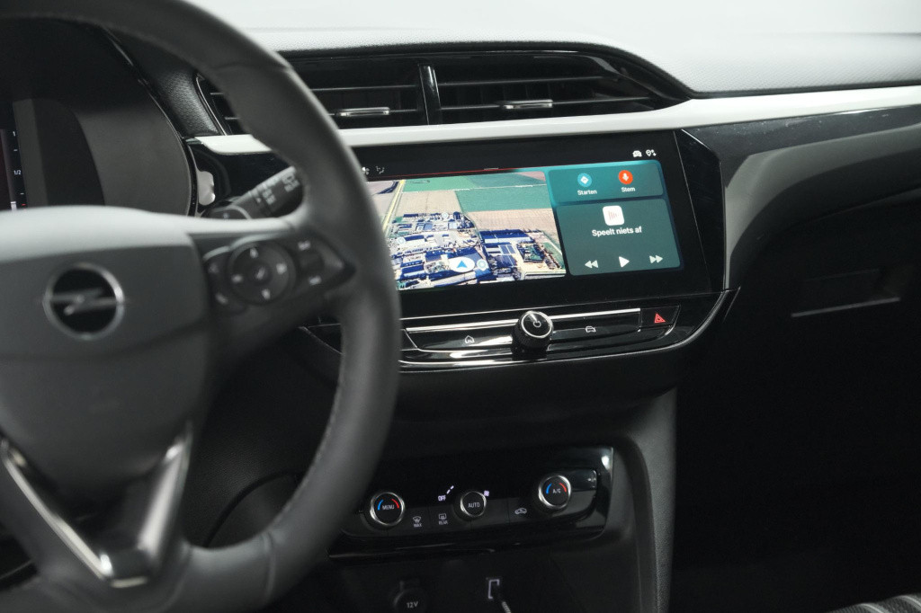 Opel Corsa 130 eat8 gs line | camera | navigatie | apple carplay | parkeers