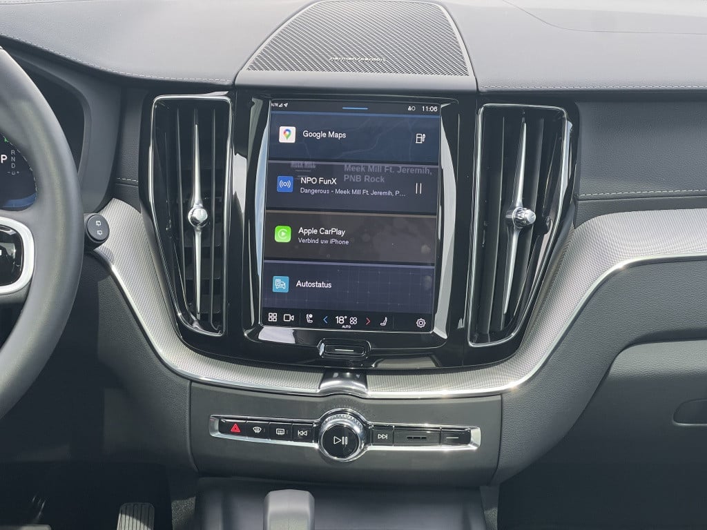 Volvo XC60 t6 398pk recharge ultra dark| panodak| 360camera| adap.cruise| t