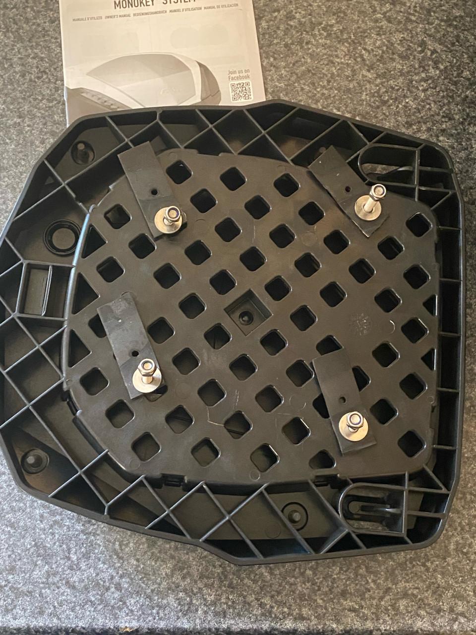 Givi topkoffer v47