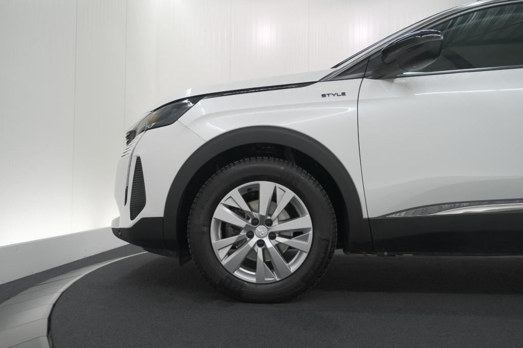 Peugeot 3008 puretech 130 eat8 style | camera | parkeersensoren | navigatie