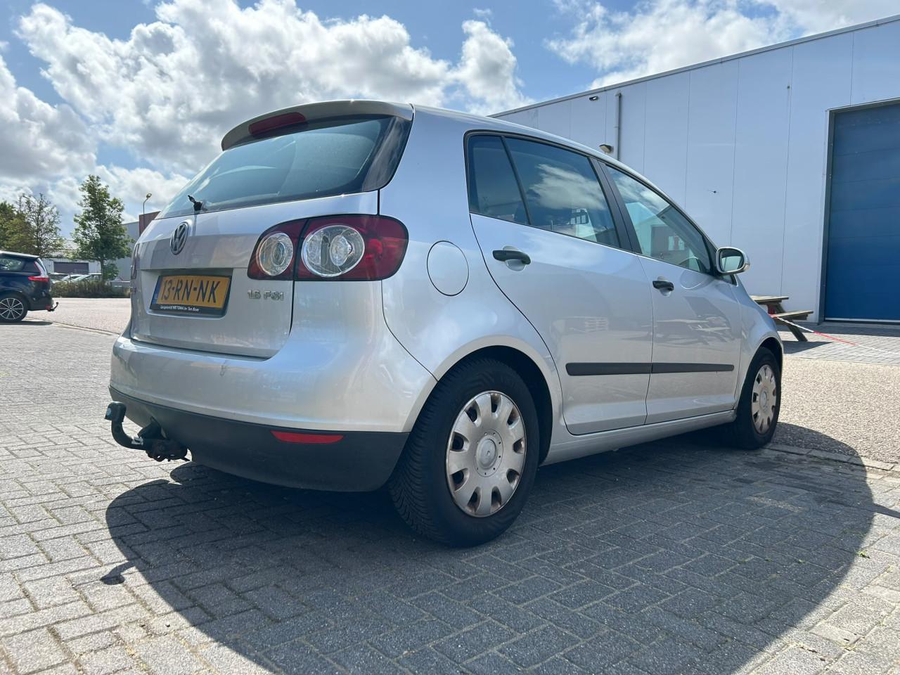 Volkswagen Golf Plus 1.6 FSI Comfortline Business AC/APK 03-2027/LEES TEKST