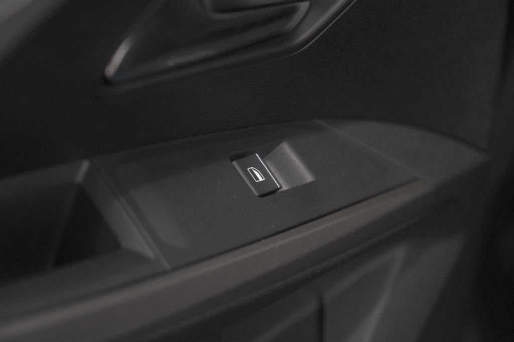 Peugeot 3008 1.2 hybrid 136 gt | elektrische kofferklep | camera | adaptiev
