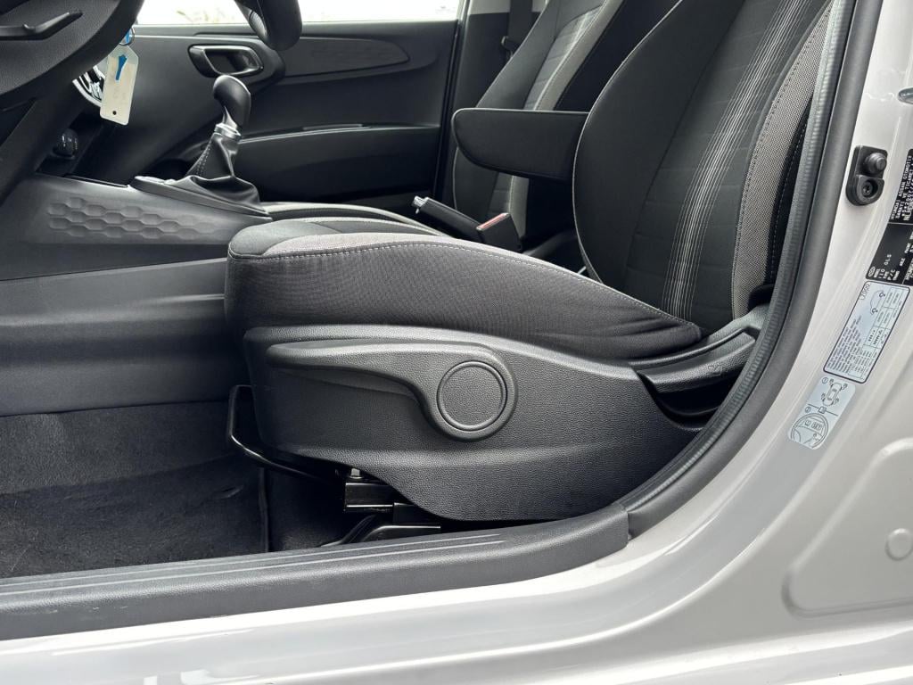 Hyundai I 10 1.0 comfort smart nieuw model! | navigatie | camera | apple ca