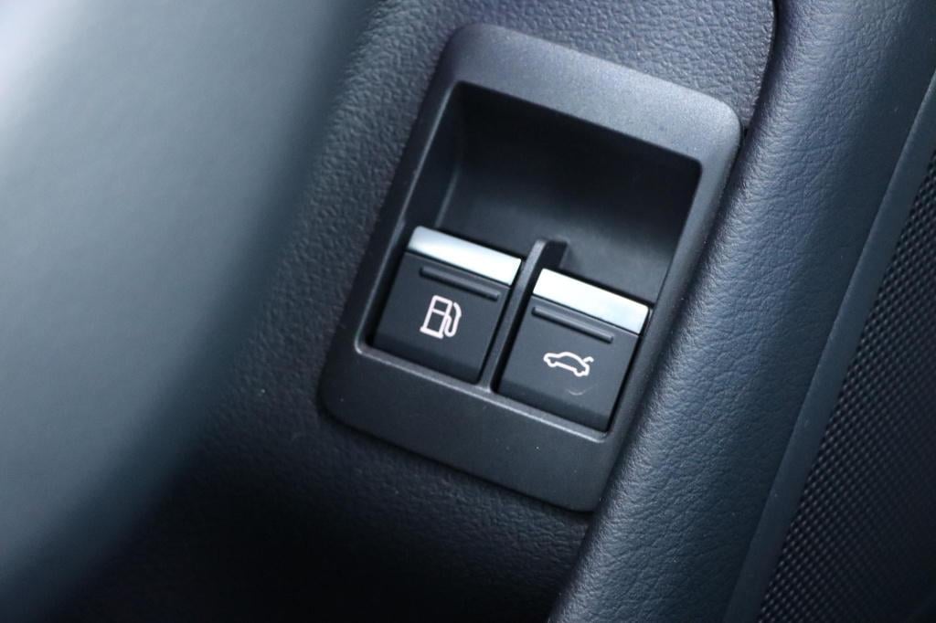 Audi A6 avant 55 tfsi e quattro s edition competition 367pk