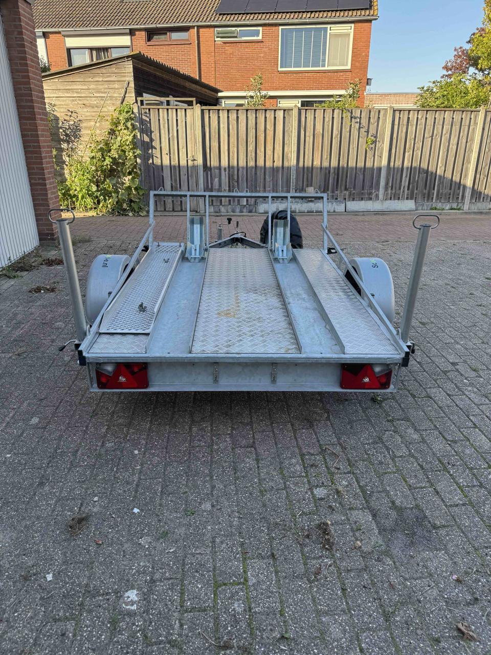 Motor aanhangwagen